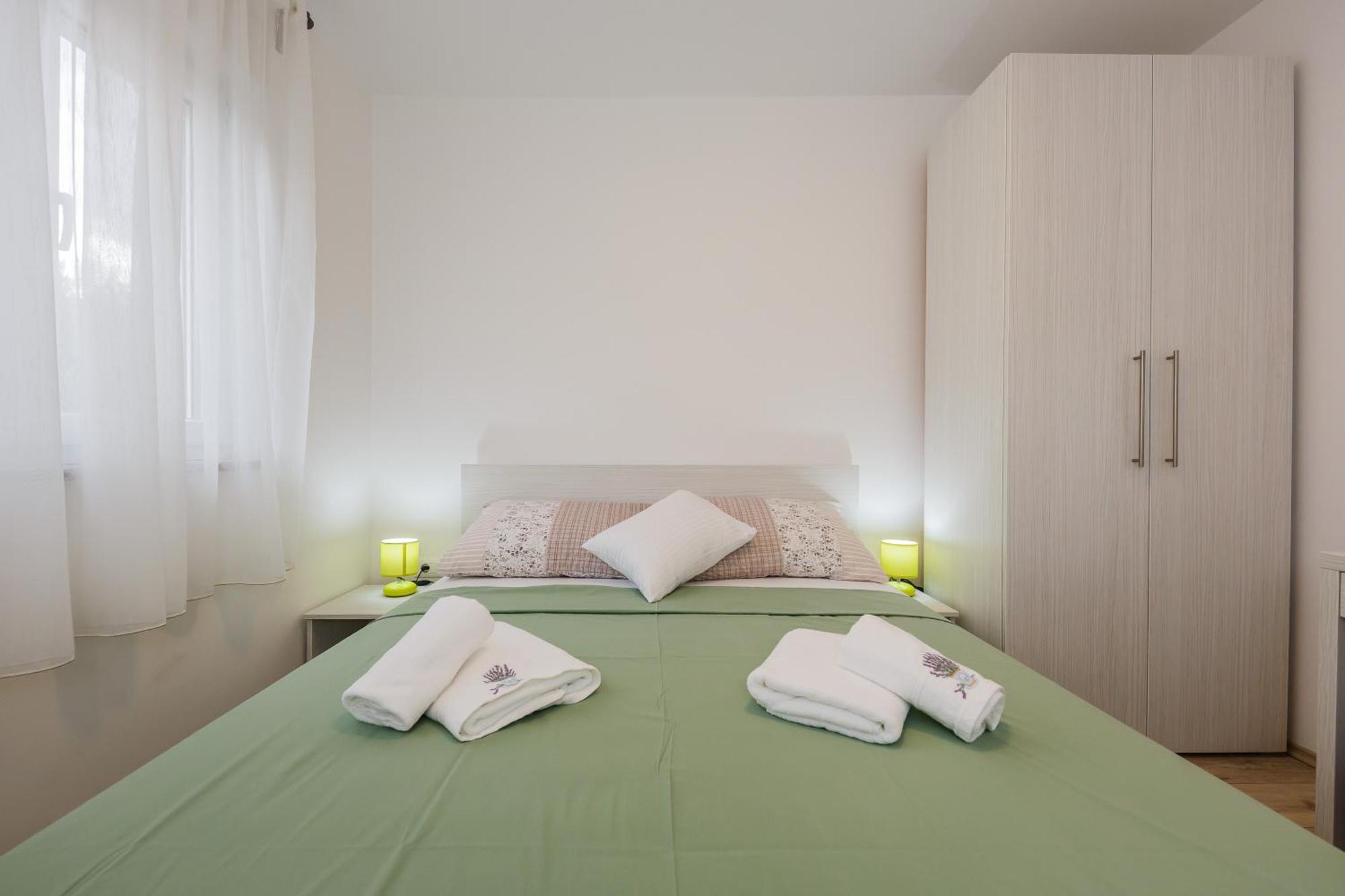 Apartments Mare Trogir Oda fotoğraf