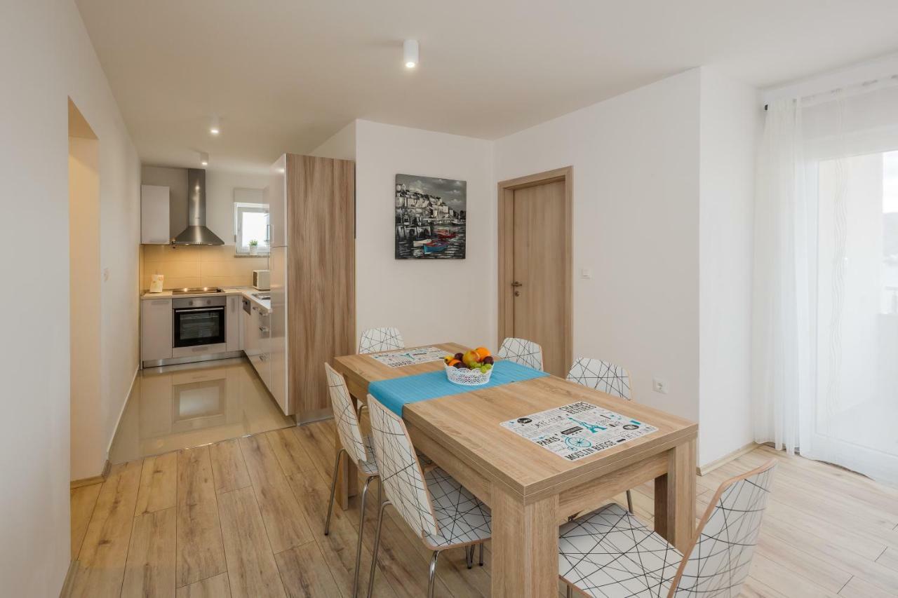 Apartments Mare Trogir Dış mekan fotoğraf