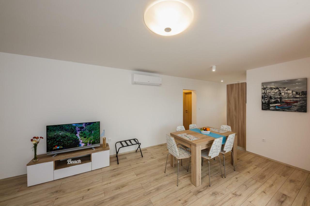 Apartments Mare Trogir Dış mekan fotoğraf