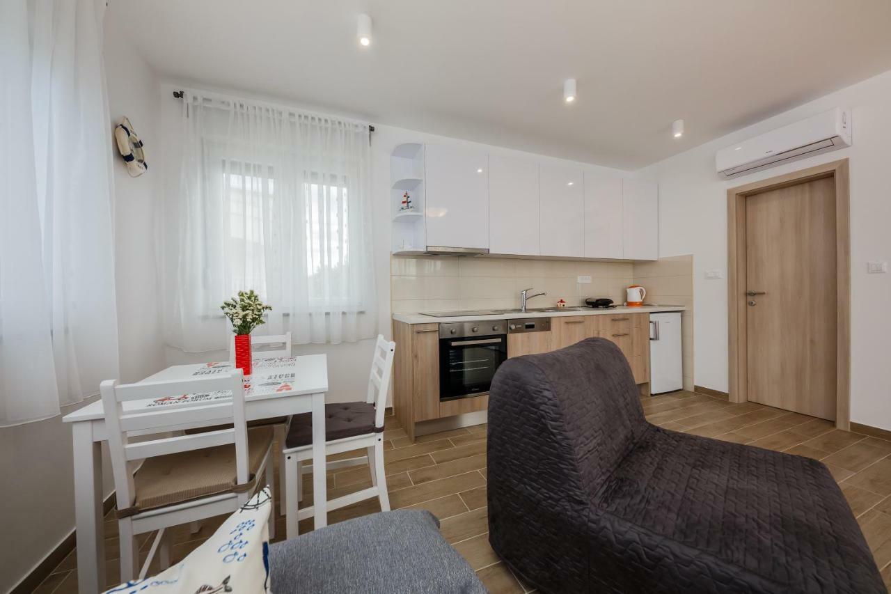 Apartments Mare Trogir Dış mekan fotoğraf